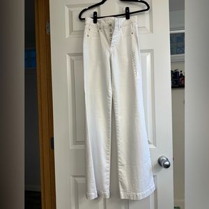 AE/American Eagle Wide Leg Jeans, hidden button fly - size 2, NWT, White